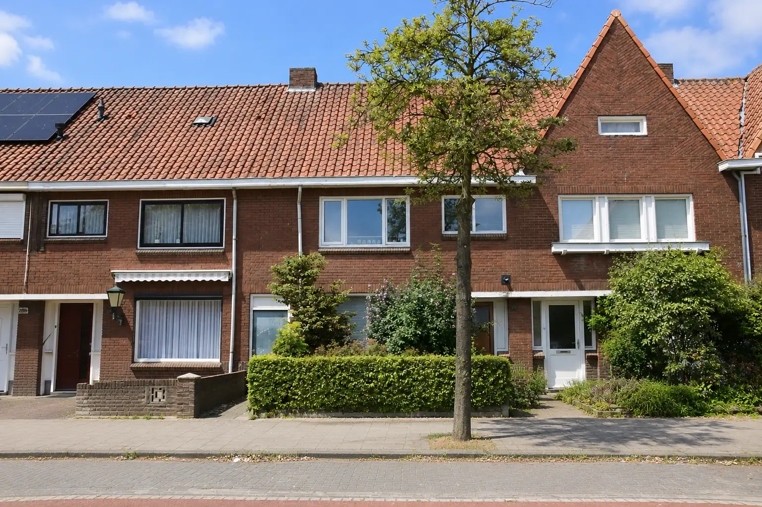 Gevel van het verkochte pand Barrierweg 224 in Eindhoven.
