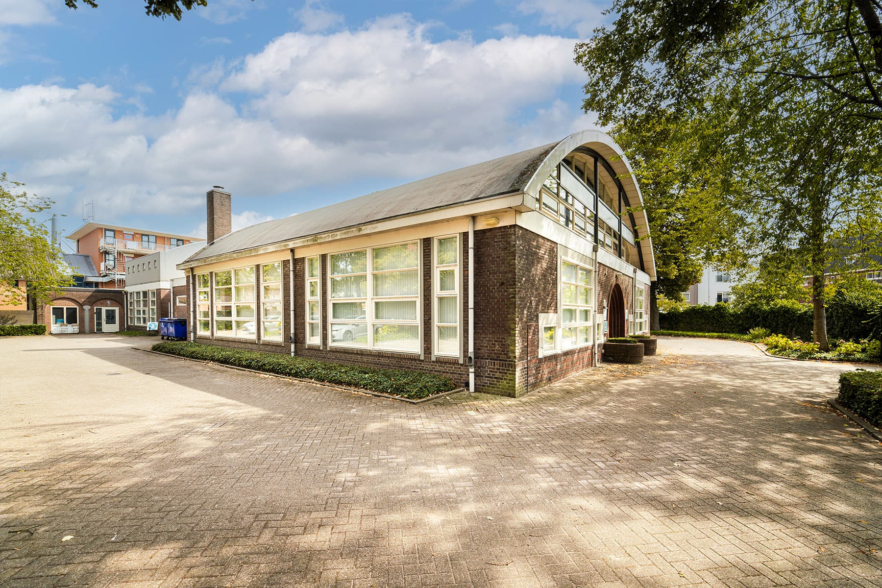 Gevel van het verkochte stadspand aan de Heezerweg 343 in Eindhoven.