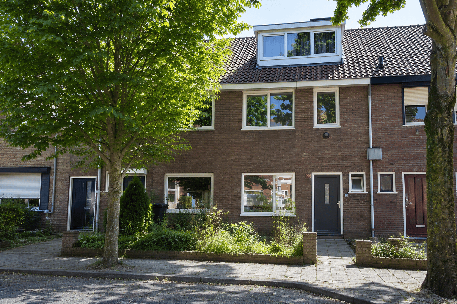 Gevel van het verkochte pand Bergen op Zoomstraat 55 in Eindhoven.